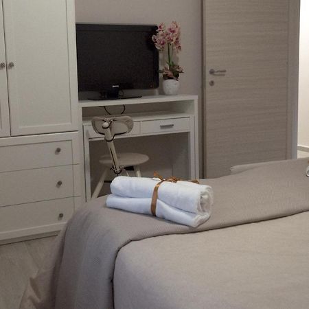 L' Albero Di Giada Bed & Breakfast Caserta Exterior foto