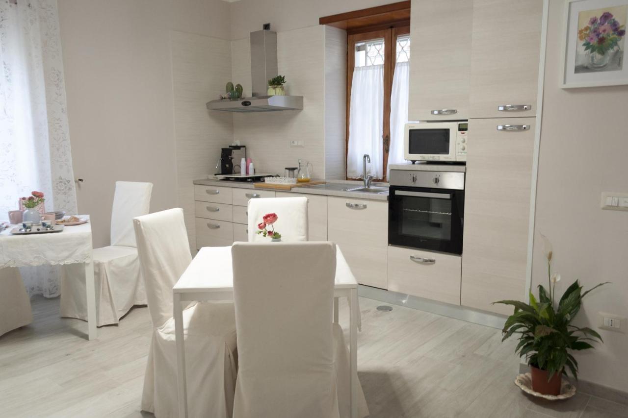 L' Albero Di Giada Bed & Breakfast Caserta Exterior foto