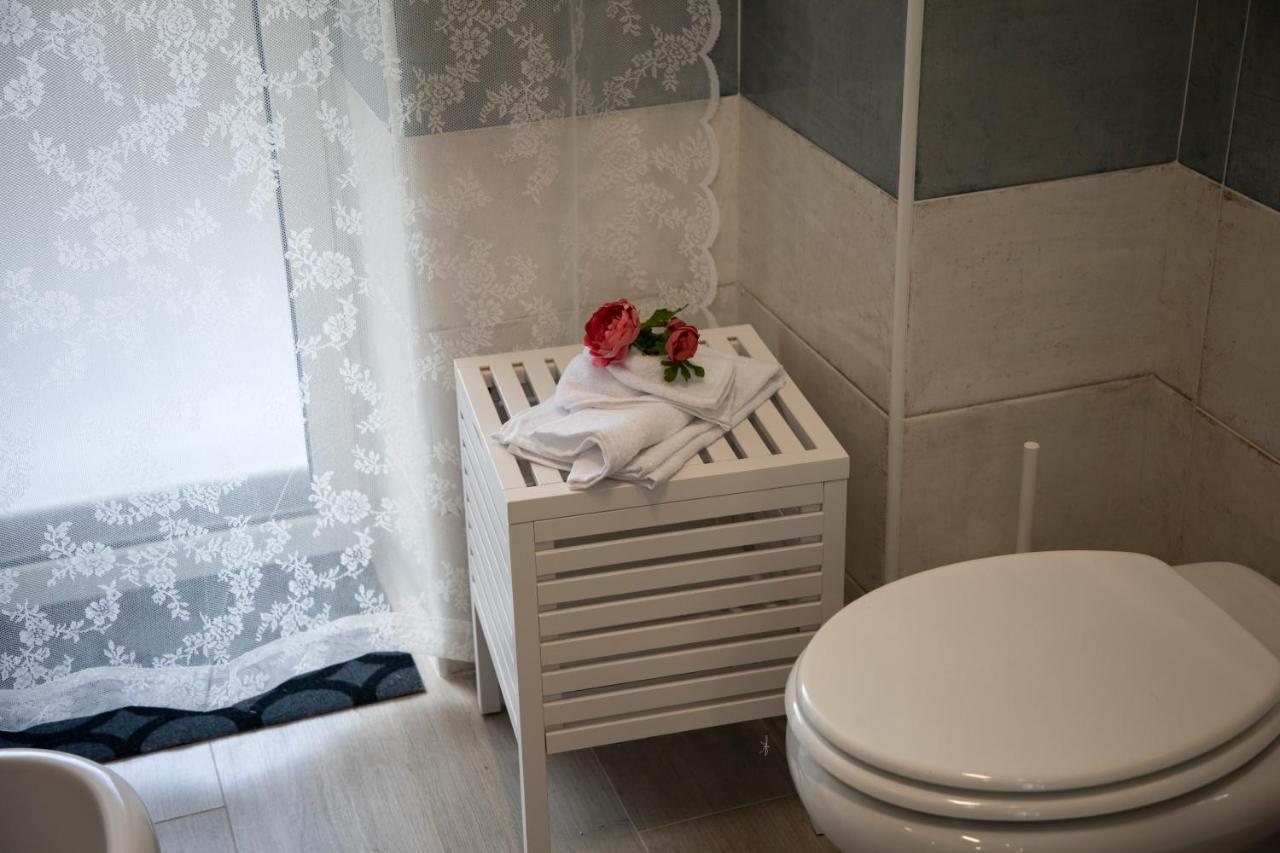 L' Albero Di Giada Bed & Breakfast Caserta Exterior foto